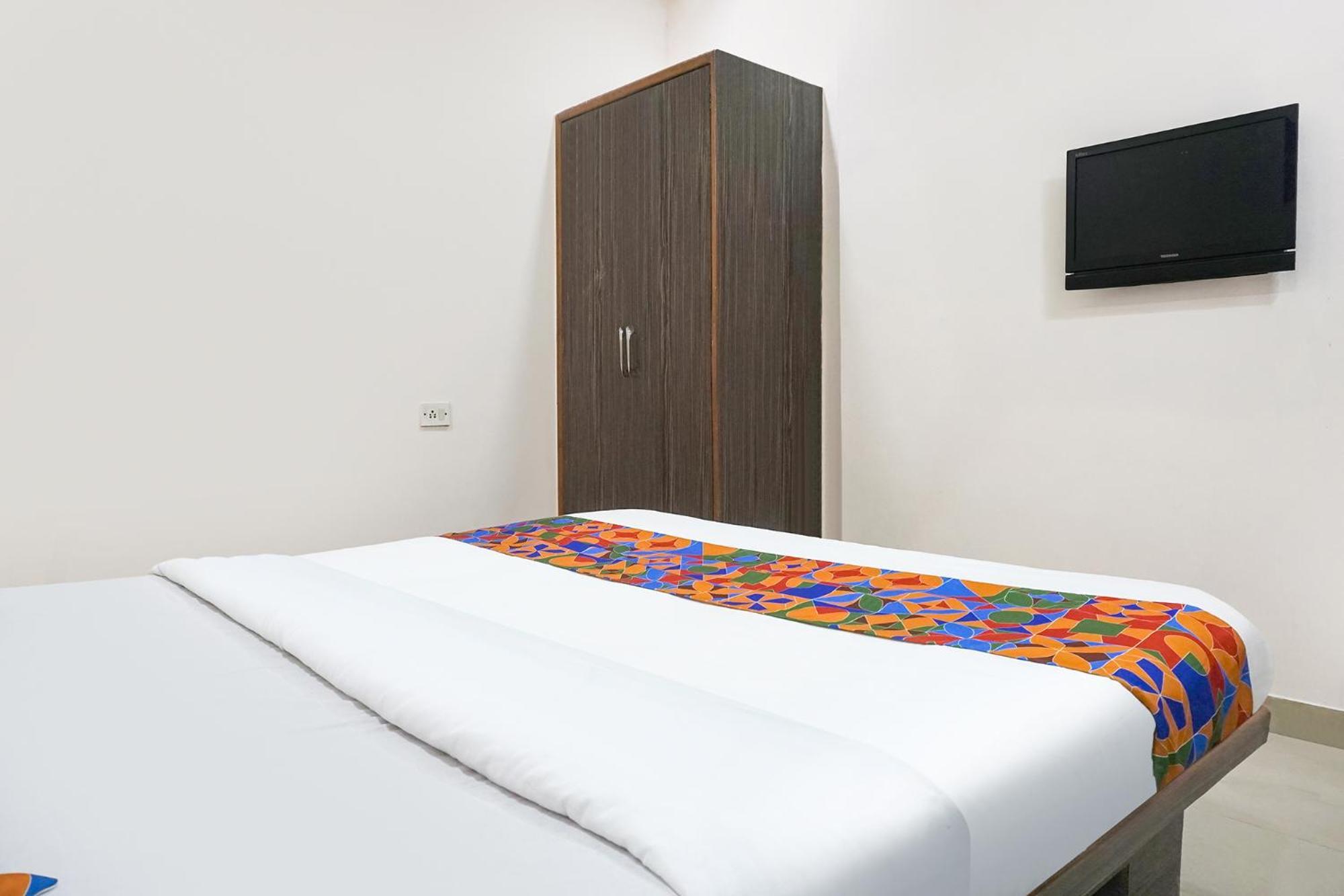 Fabhotel Rachana Residency - Nr Shivaji Nagar Metro Station Pune Exterior foto